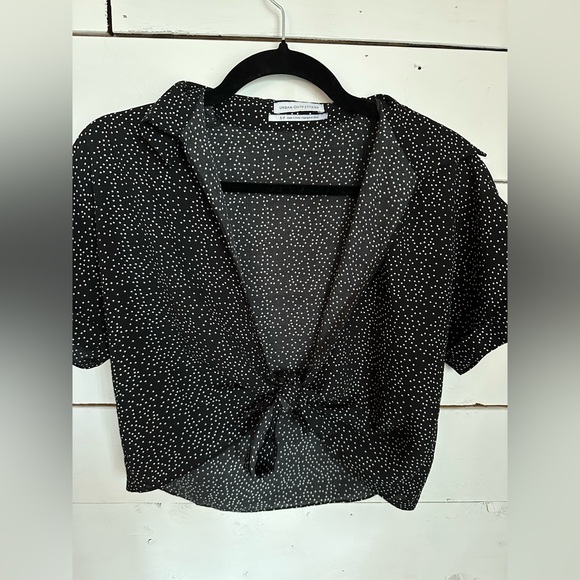 Urban Outfitters Cropped Shirt - Picture 3 of 6